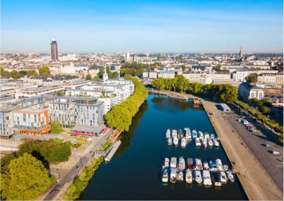 La Cite Des Coeurs Lu Parking Inclus Apartamento *